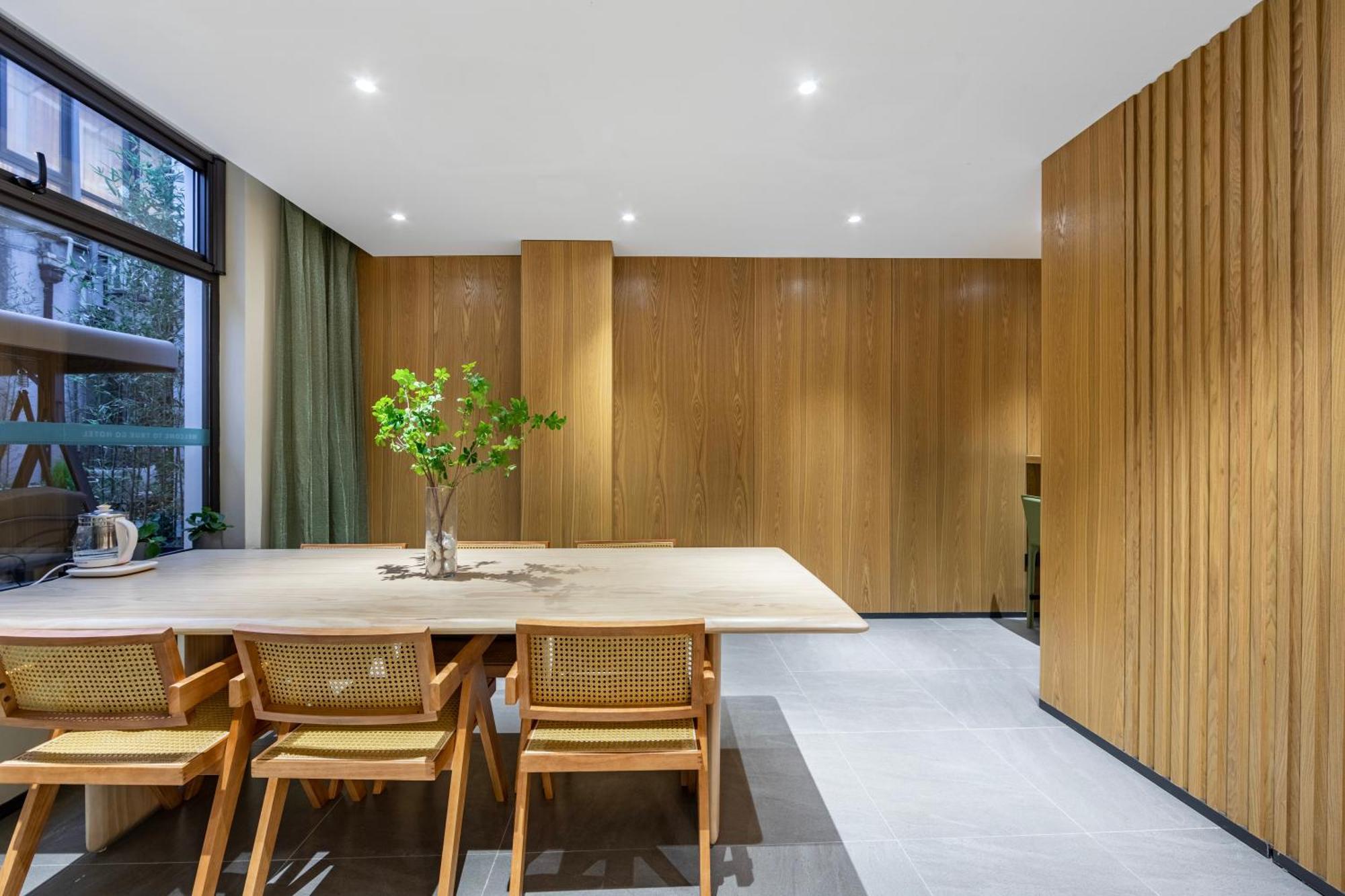 True Go Hotel - Shanghai Jing'An Temple Nanjing West Road Extérieur photo